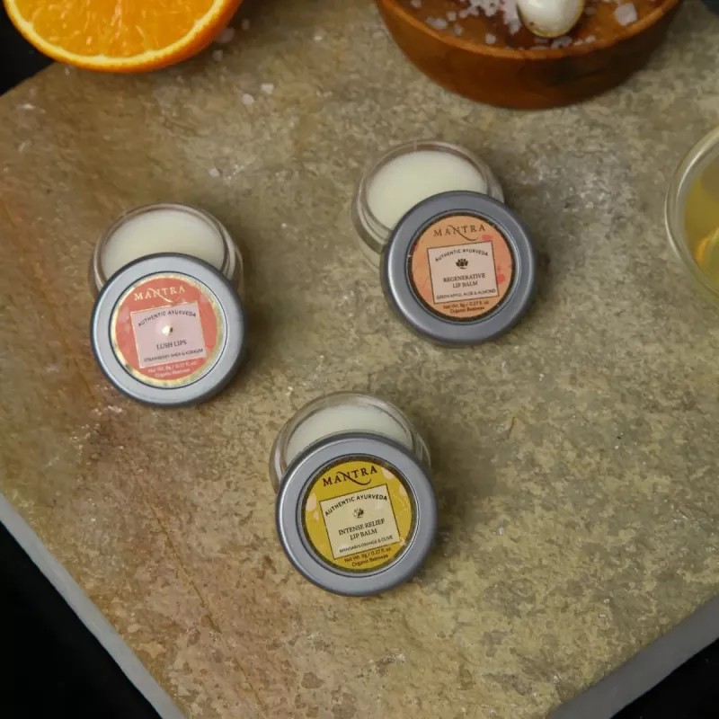 Mantra Herbal Intense Relief Lip Balm Mandarin Orange & Olive (8g)